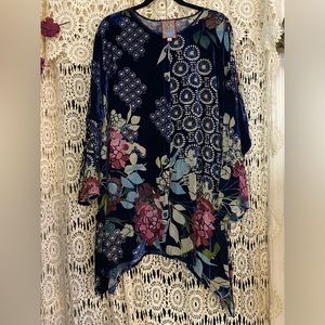 XL Johnny Was blue Button front burnt velvet silk tunic